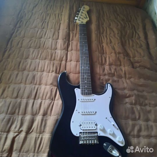 Электрогитара fender Stratocaster HSS