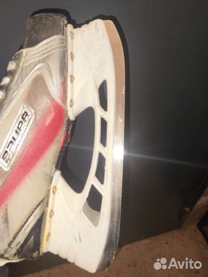 Хоккейные коньки bauer 43 размер