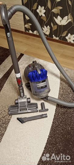 Пылесос Dyson DS37