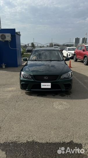 Lexus IS 2.0 AT, 1999, 200 000 км