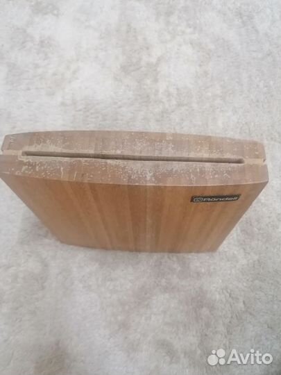 Деревянная подставка для ножей