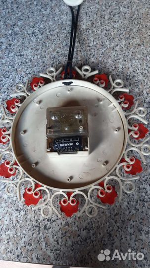 Часы настенные Янтарь