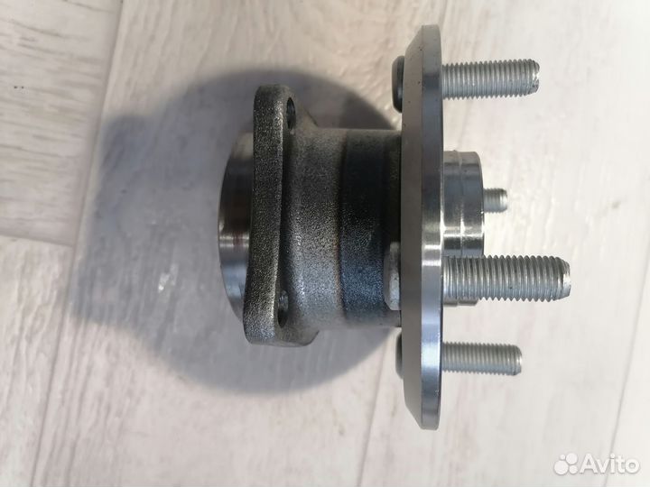 Ступица задняя Toyota Corolla Fielder