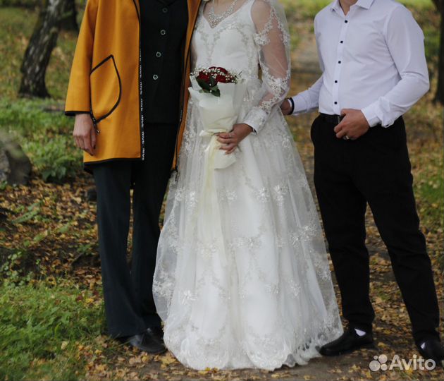 Свадебное платье