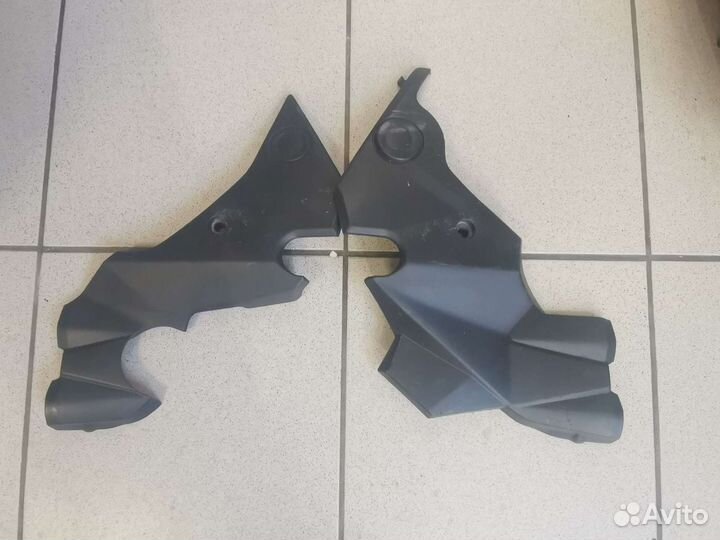 Боковая накладка рамы kawasaki er6f