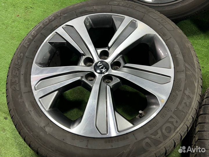 Комплект колес R19 для Kia Sorento Prime 3