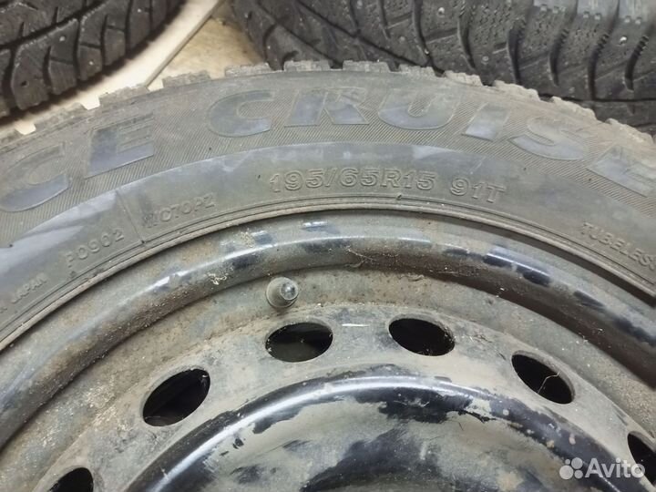 Продам резину с дисками можно без