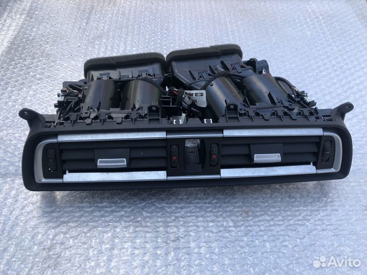 Дефлектор салона центральный BMW 7 F01 F02 08-12