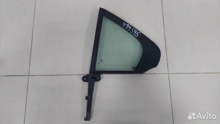 Стекло двери задней левой форточка Skoda Rapid 201