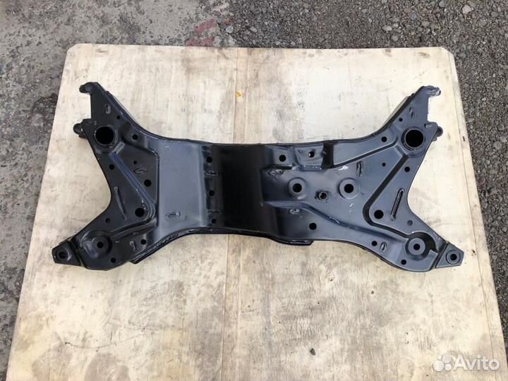 Подрамник передний Mitsubishi Outlander XL 6B31 3