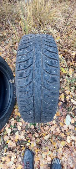 Bridgestone Ice Cruiser 7000 225/65 R17 106N