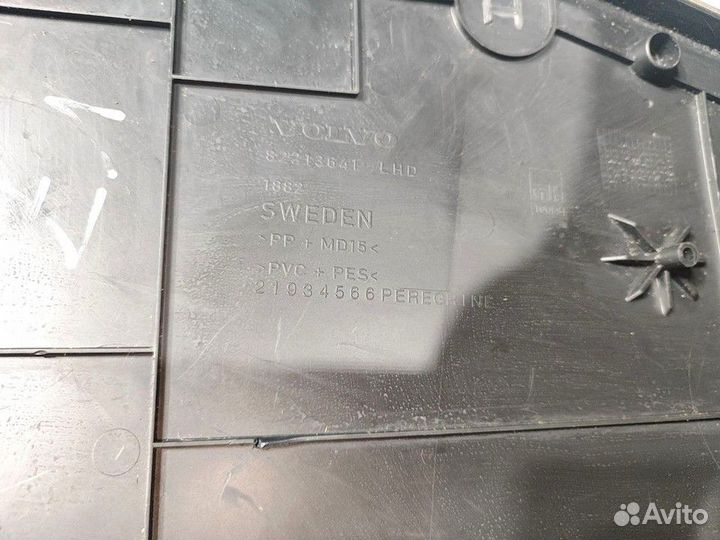 Накладка торпедо Volvo FH
