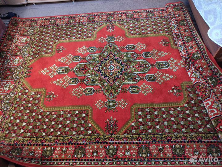 Ковер шерстяной