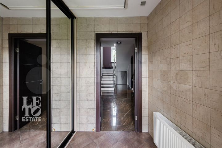 Таунхаус 268 м² на участке 3 сот.