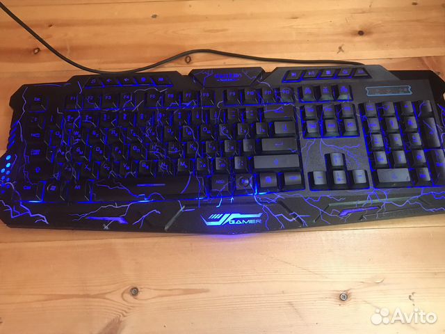 Игровая клавиатура с подсветкой