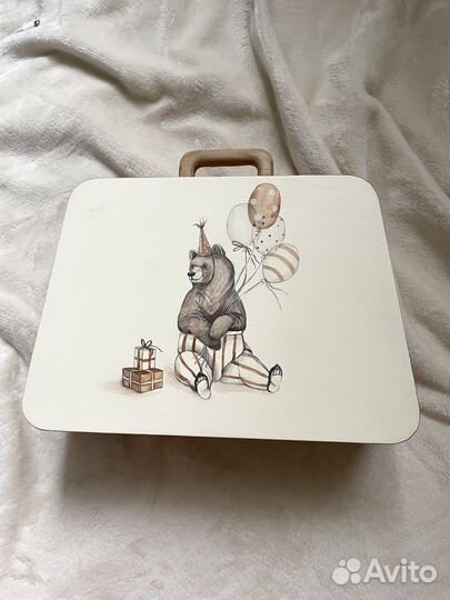 Детскй деревянный чемодан