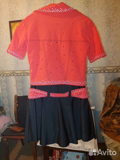 Костюм для фигурного катания