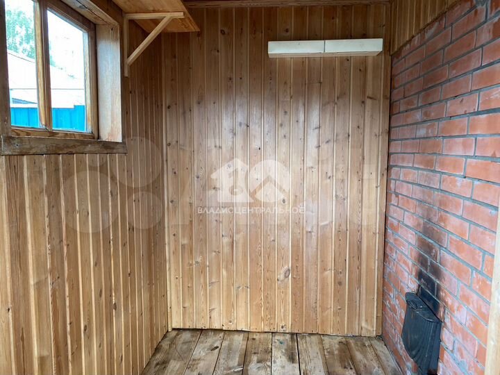 Дом 40 м² на участке 3 сот.