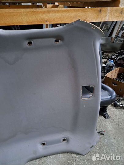 Обшивка потолка на Cadillac CTS