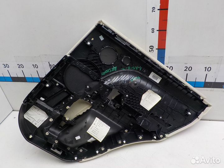 Обшивка двери задней левой на Land Rover Range Rov