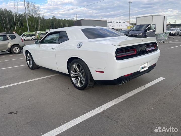 Dodge Challenger 5.7 AT, 2021, 23 400 км