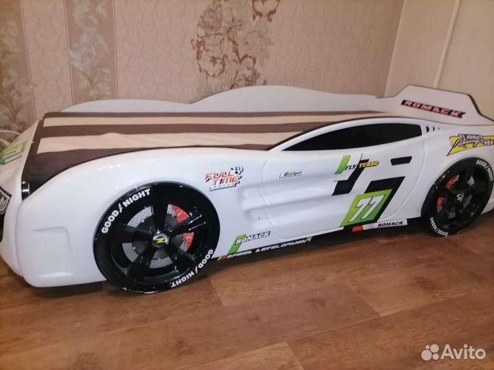 Детская кровать машина бу с матрасом