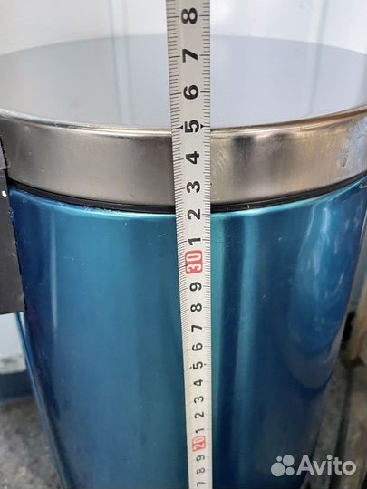 Мусорное ведро с педалью и крышкой