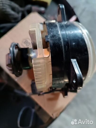 Противотуманная левая фара touareg