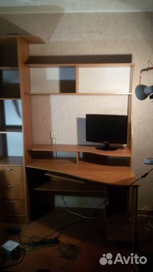 Стол, полки, стеллаж