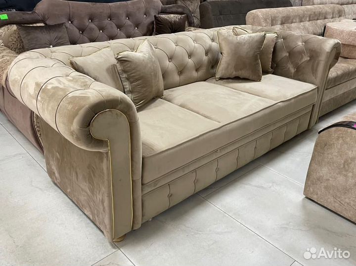 Диван поямой