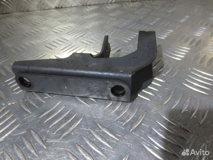 Кронштейн проводки двс Scania 1751690
