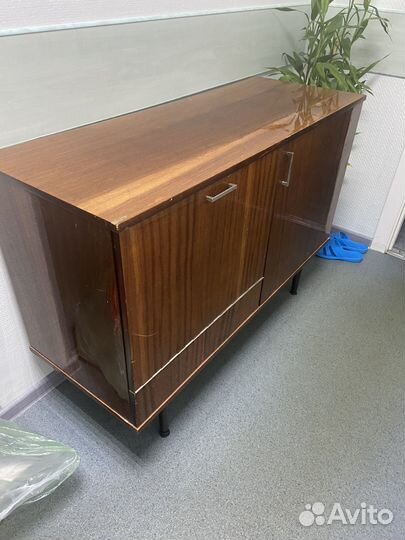 Отдам Бар-холодильник