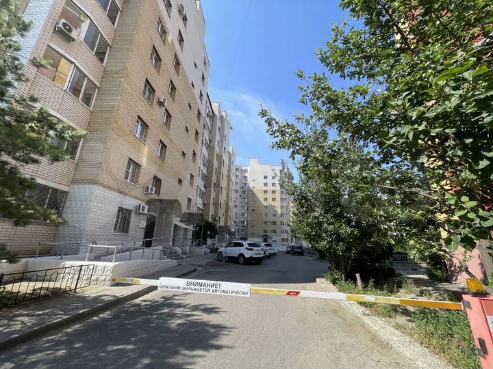 5-к. квартира, 140,8 м², 10/10 эт.