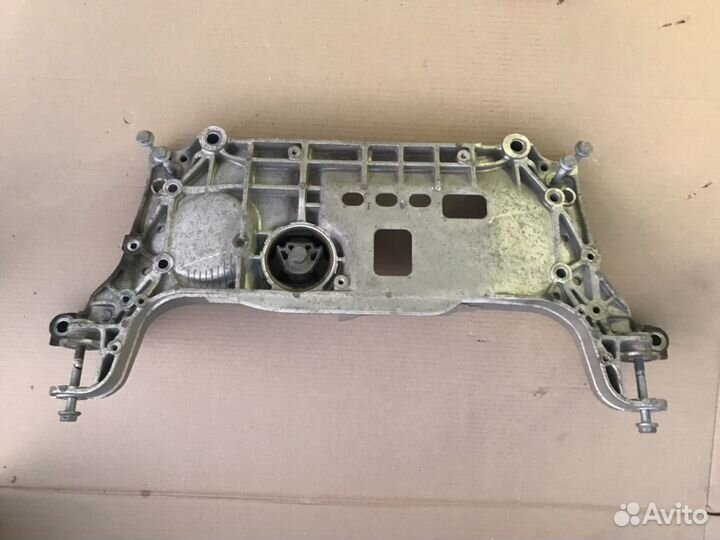 Подрамник передний VW Passat CC/Tiguan