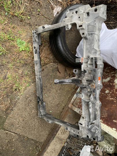 Передняя панель радиатора мазда CX-7 2006