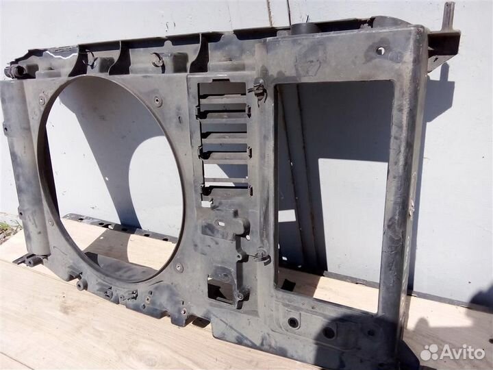 Панель передняя телевизор от Peugeot 3008 2010-20