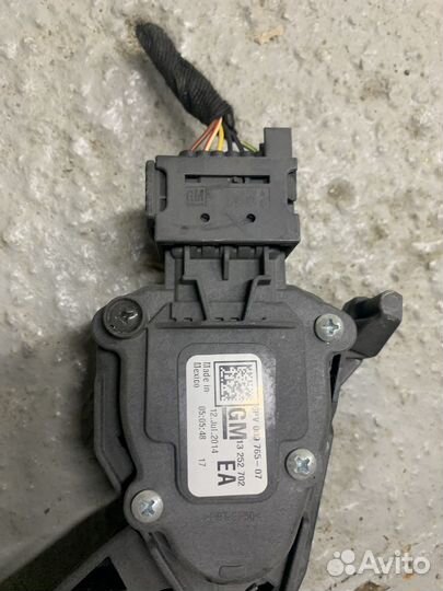 Педаль газа Chevrolet Cruze