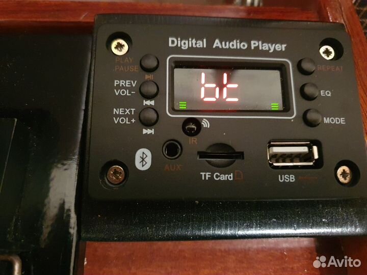 Радиола Вега 319 стерео FM, Bluetooth, USB, TF