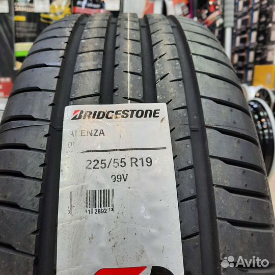 Bridgestone Alenza 001 225/55 R19 99V