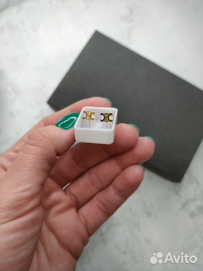 Серьги гвоздики Celine,Miu miu, Balenciaga