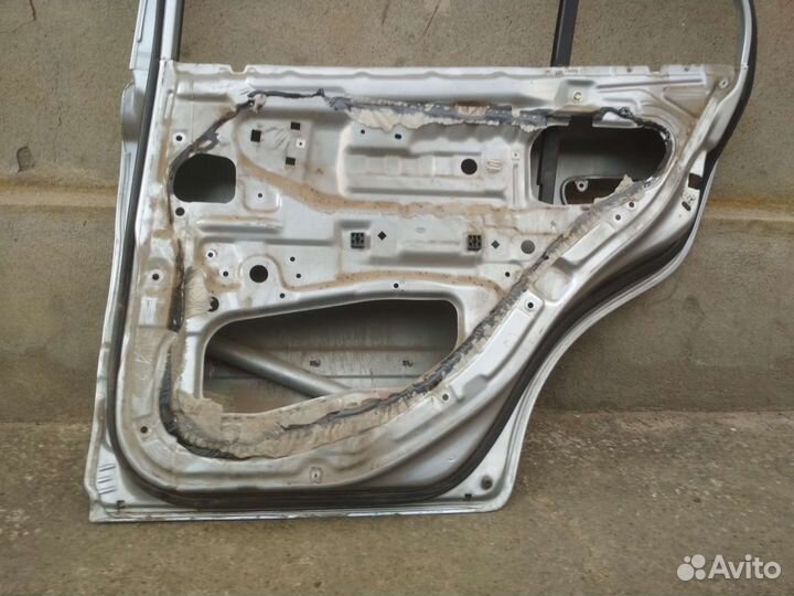 Дверь задняя правая Хёндай Акцент