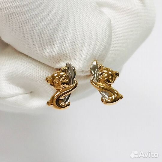 Золотые серьги