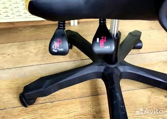 Новое компьютерное кресло