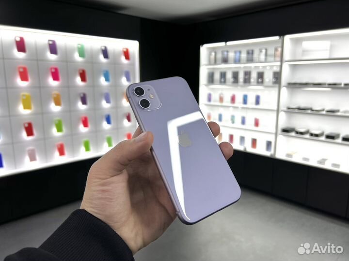 iPhone 11, 64 ГБ
