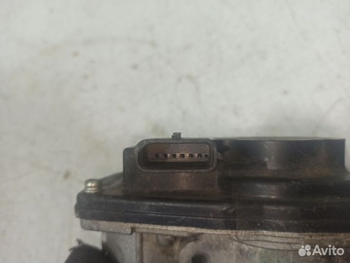 Дроссельная заслонка