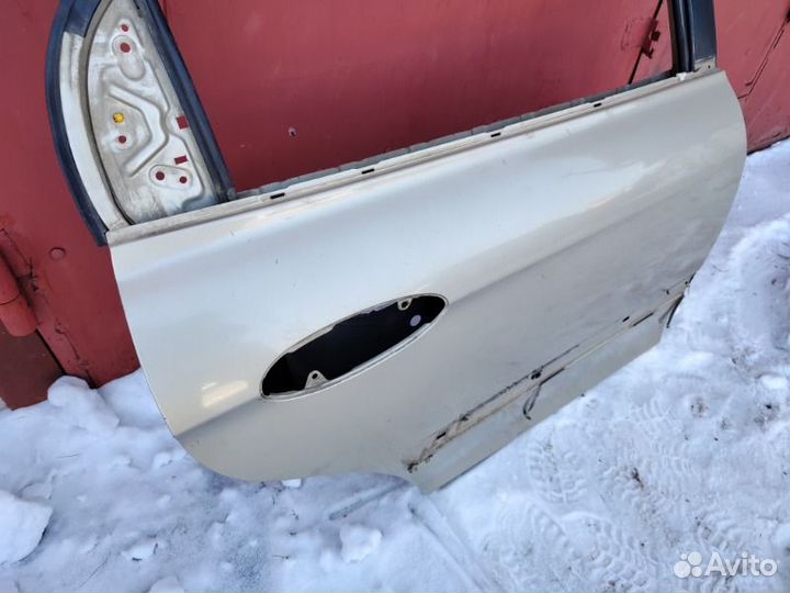 Дверь задняя правая Hyundai Sonata EF G4GC 2006