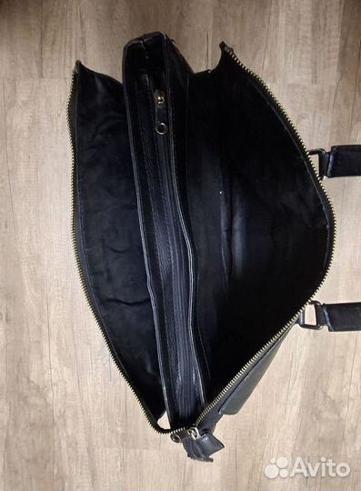 Мужской кожаный портфель