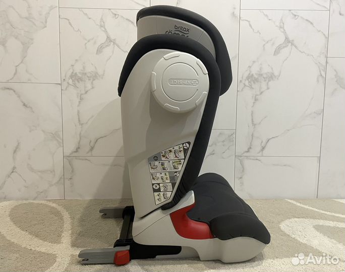 Автокресло britax romer