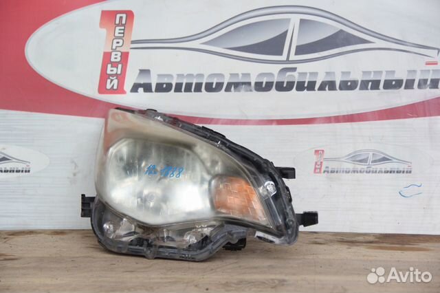 Фара право c Toyota Ractis NCP120 1NZ-FE