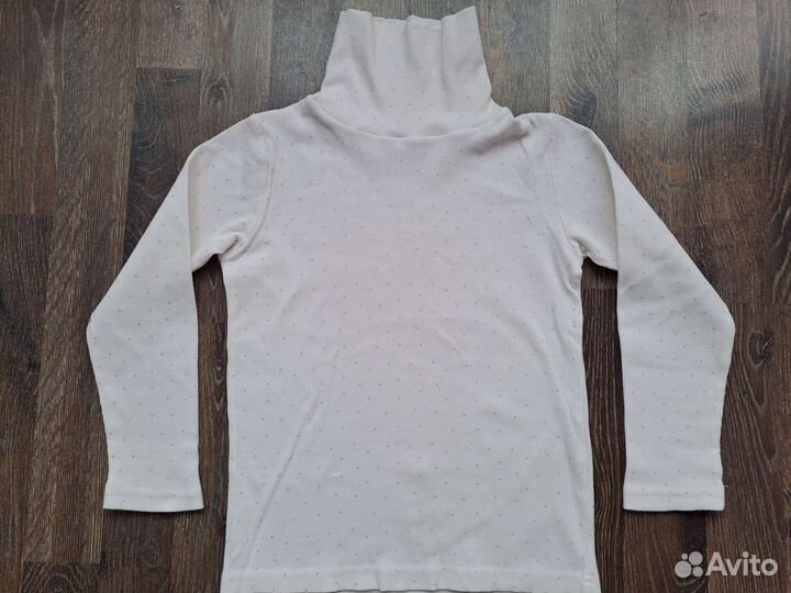 Джинсы, водолазка, жилет, блузка 122